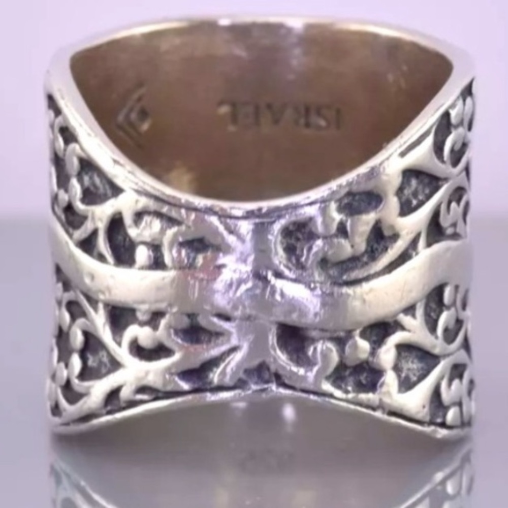 Silpada Intricate Silver Statement Ring - Picture 6 of 8